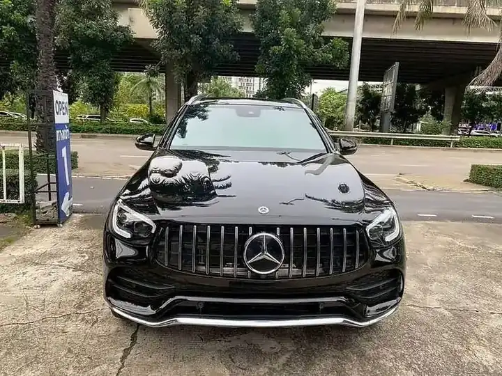 Mercedes-Benz GLC300e AMG Dynamic รูปที่ 2