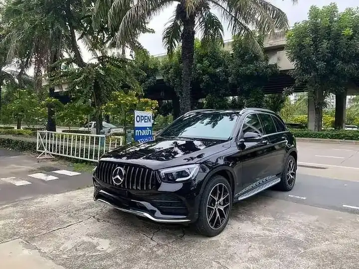 Mercedes-Benz GLC300e AMG Dynamic รูปที่ 3