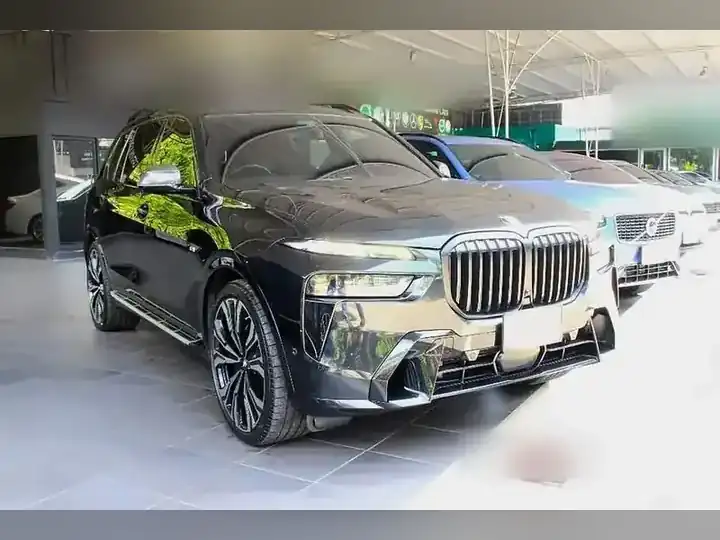BMW X7 xDrive40d M Sport รูปที่ 3