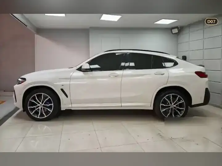 BMW X4 xDrive20d M Sport รูปที่ 3