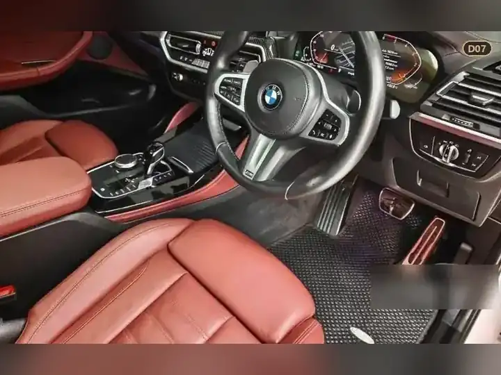 BMW X4 xDrive20d M Sport รูปที่ 4
