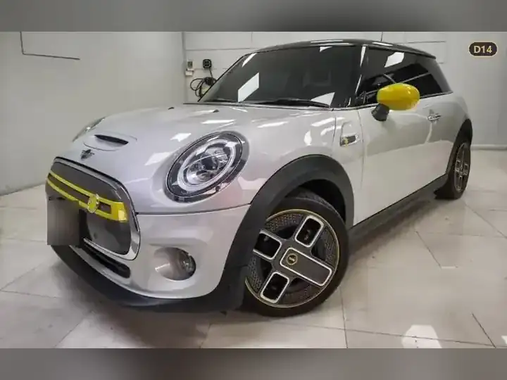 Mini Cooper SE 3-Door รูปที่ 1