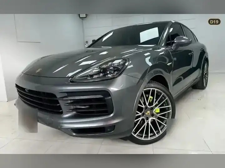 Porsche Cayenne E-Hybrid Coupe รูปที่ 1