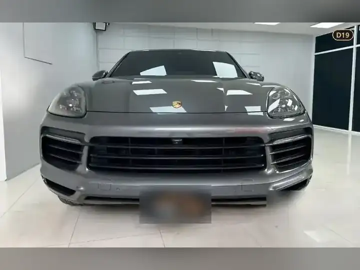 Porsche Cayenne E-Hybrid Coupe รูปที่ 2