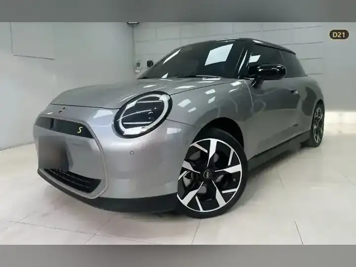 Mini Cooper SE 3-Door (J01) รูปที่ 1