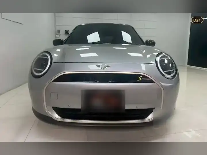 Mini Cooper SE 3-Door (J01) รูปที่ 2